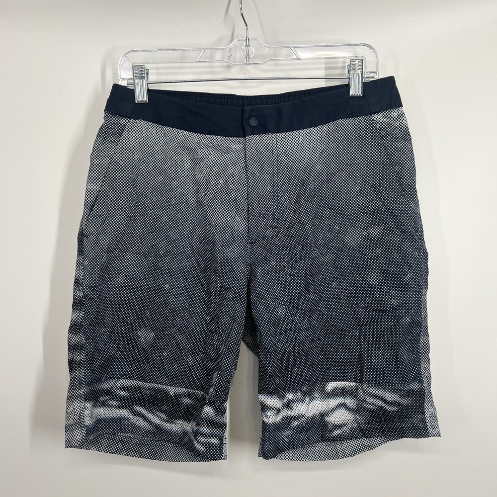 Lululemon Swim Shorts Mens 34 Blue Waves 9" El Current Lined Board Trunks EUC